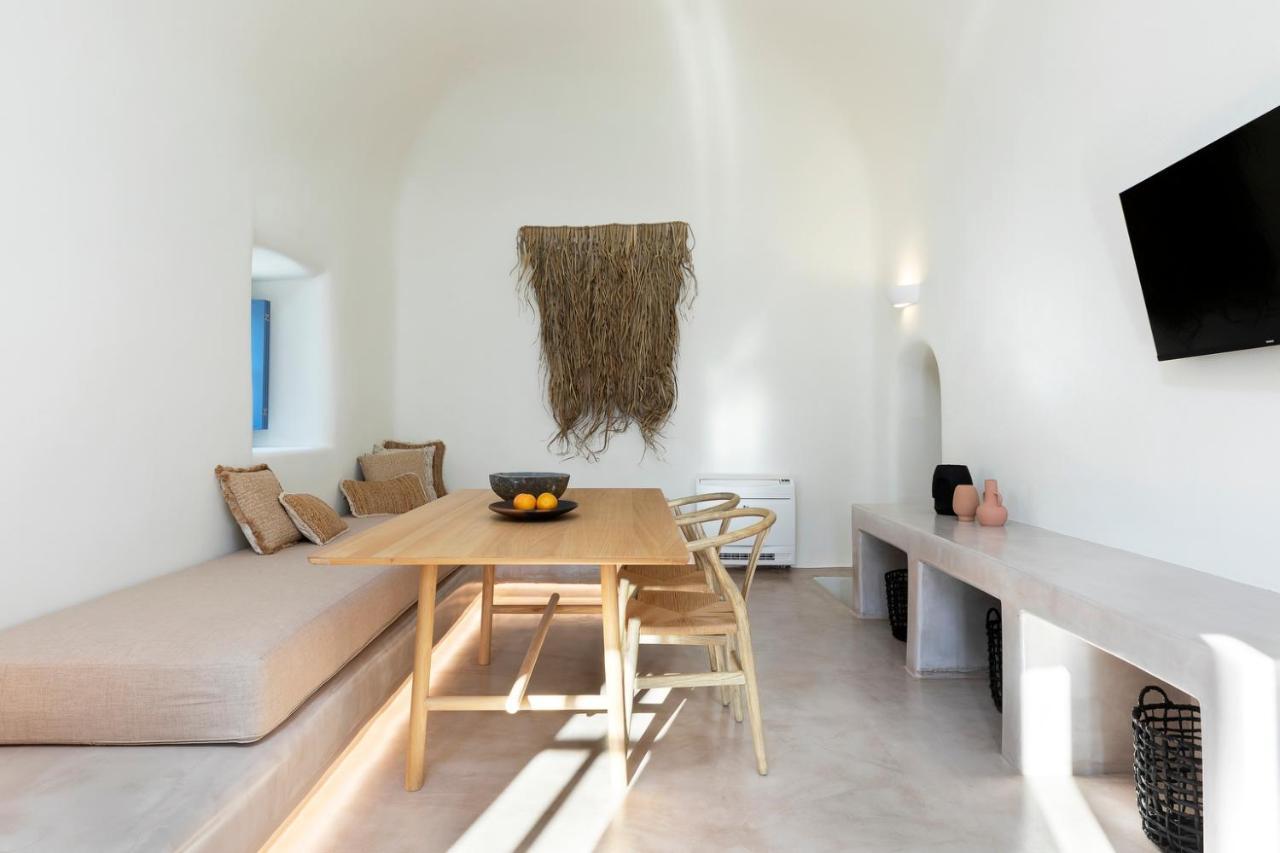 Acave Santorini Suites Vothon Екстер'єр фото